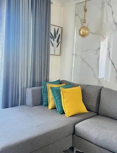 Luxury Apartment In Parklands