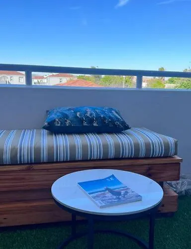 Luxury Apartment In Parklands